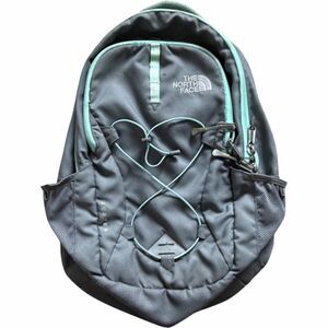 The North Face Jester Backpack 17L Gray Mint FlexVent NF00CHJ4